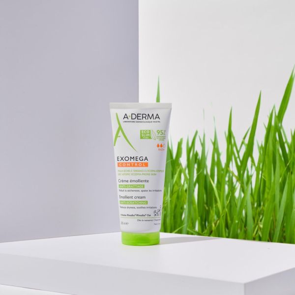 Exomega Control Crème émolliente anti-démangeaisons Peaux sèches à tendance à l'eczéma atopique 50 ml